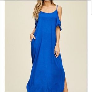 Cold shoulder maxi dress with pockets